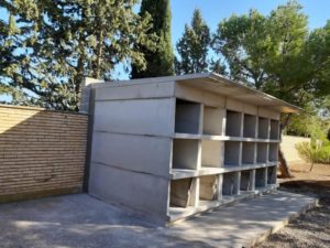 Suministro y montaje de 18 nichos prefabricados DEPCON© en Alera (Zaragoza)